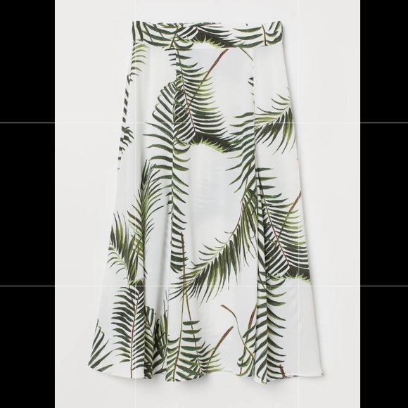 H&M Palm Print Skirt with Slit - Picture 2 of 3